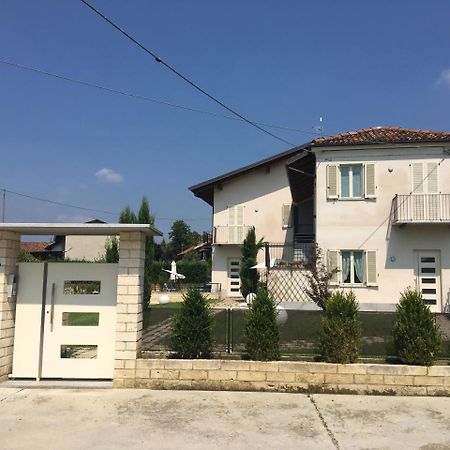 Home Holiday "Da Mamma" Альба Экстерьер фото
